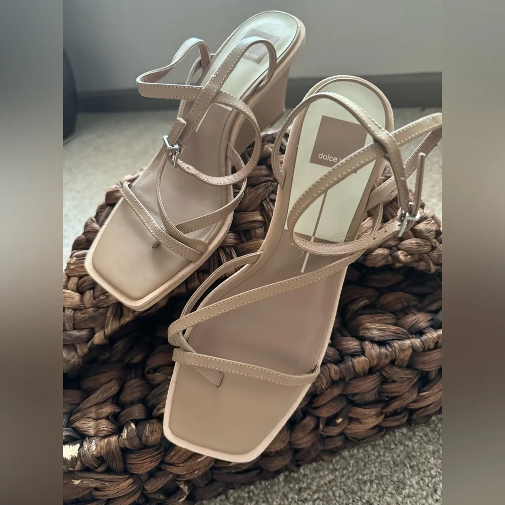 Dolce Vita Gemini Ankle Strap Wedge Sandal In Cafe Leather Size 9 NWOB